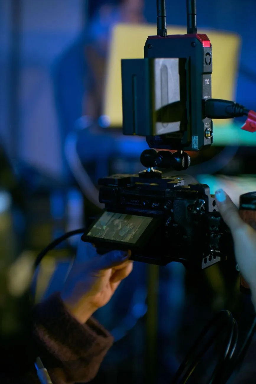 智慧教育背景下教学设备升级的技术路径与选型要点分析